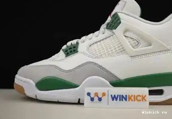 4 Jordan Green